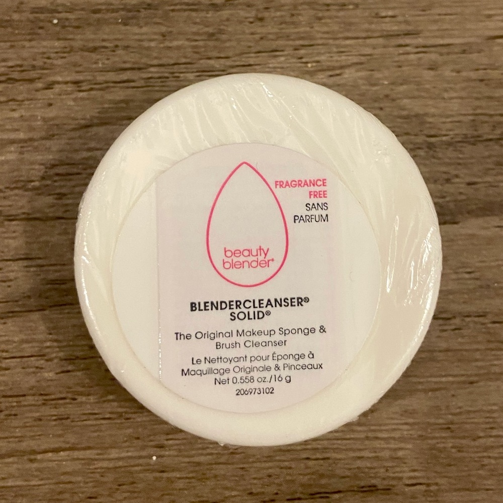 3/$30 💗 BEAUTYBLENDER Beautycleanser solid